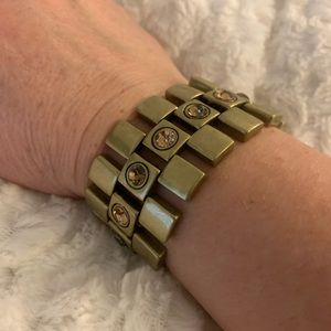 Beautiful bracelet with amber color crystals